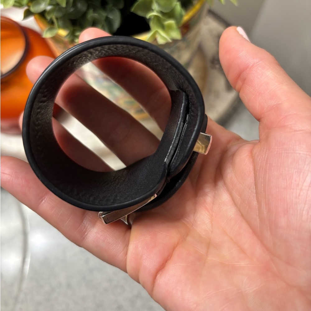 Michael Kors Black Leather Cuff Braclet - Picture 4 of 7